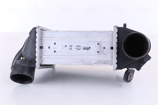 NISSENS 96747 Intercooler