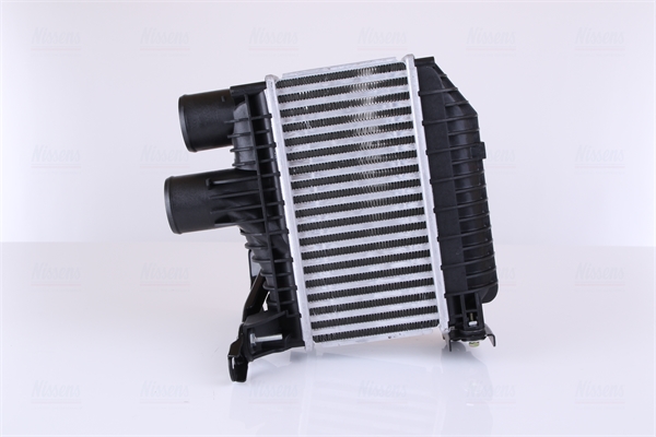 NISSENS 96758 Intercooler