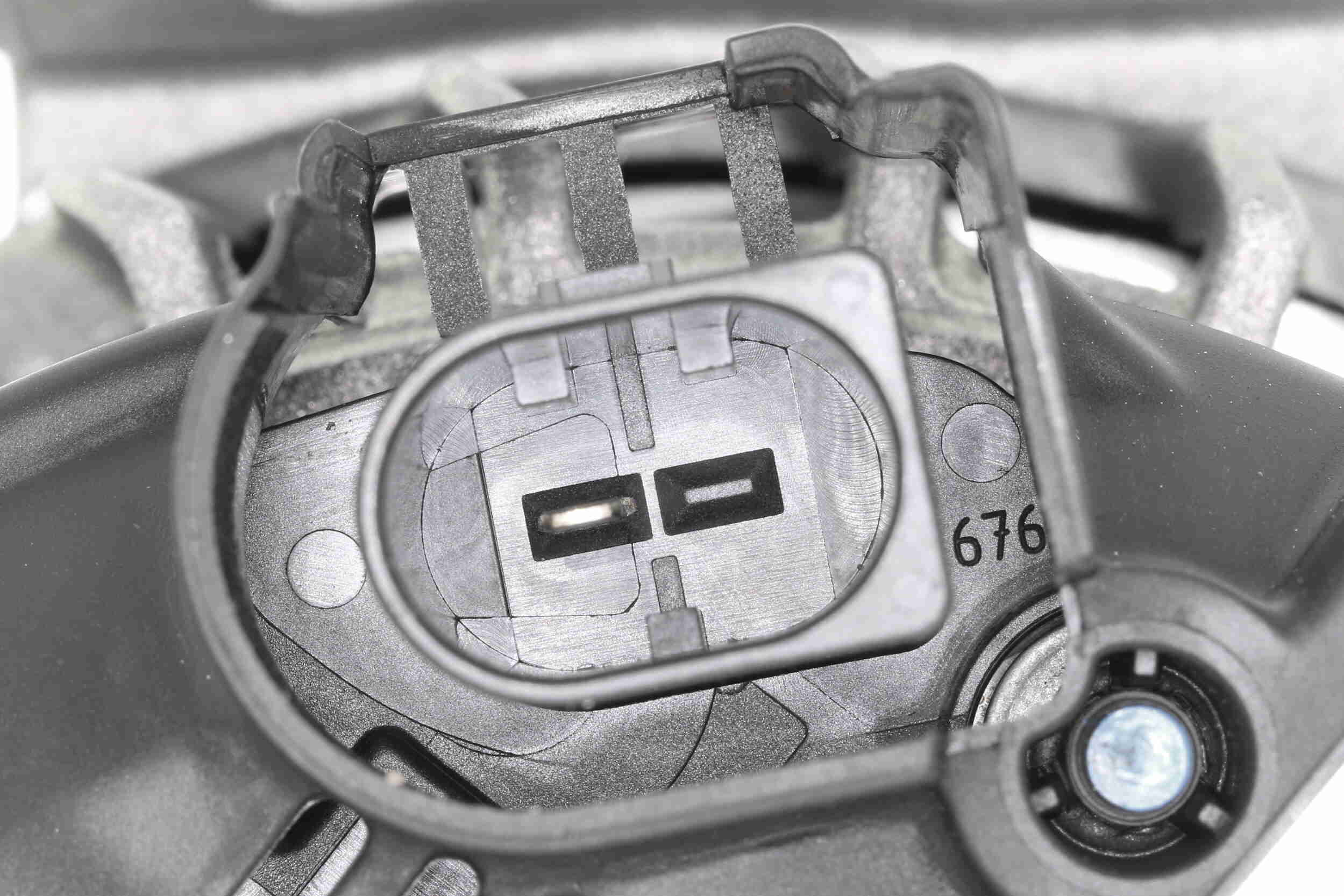 VEMO V10-13-50017 Generator