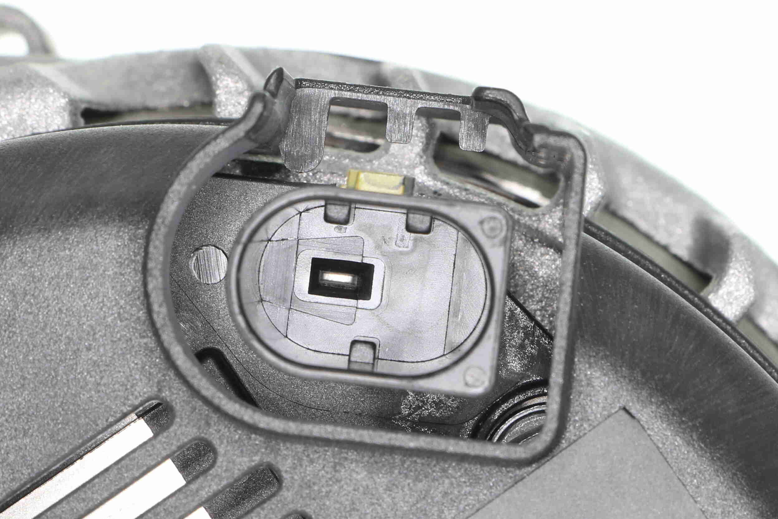 VEMO V10-13-50036 Generator