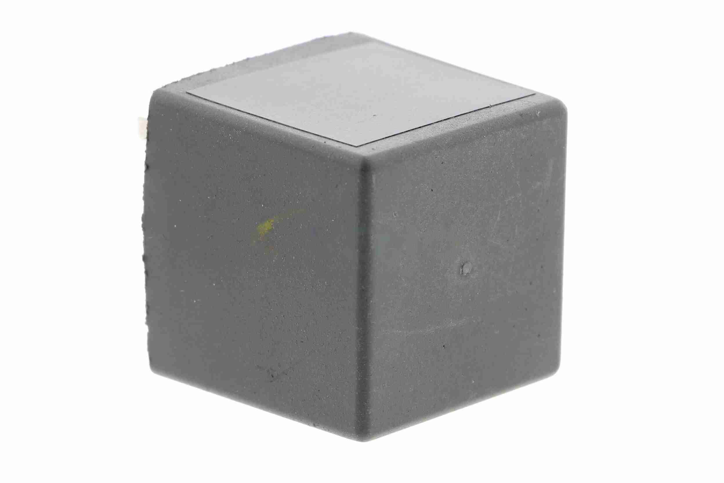 VEMO V15-71-1028 Original VEMO Quality Relay, level control for VW