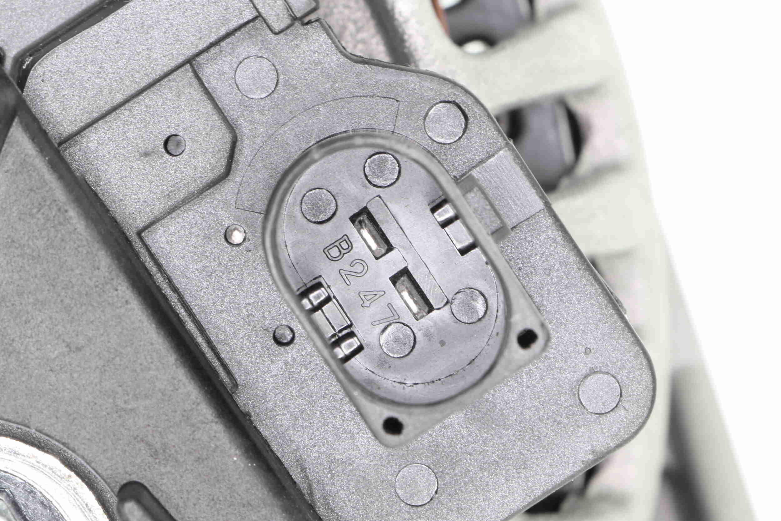 VEMO V30-13-43630 Generator