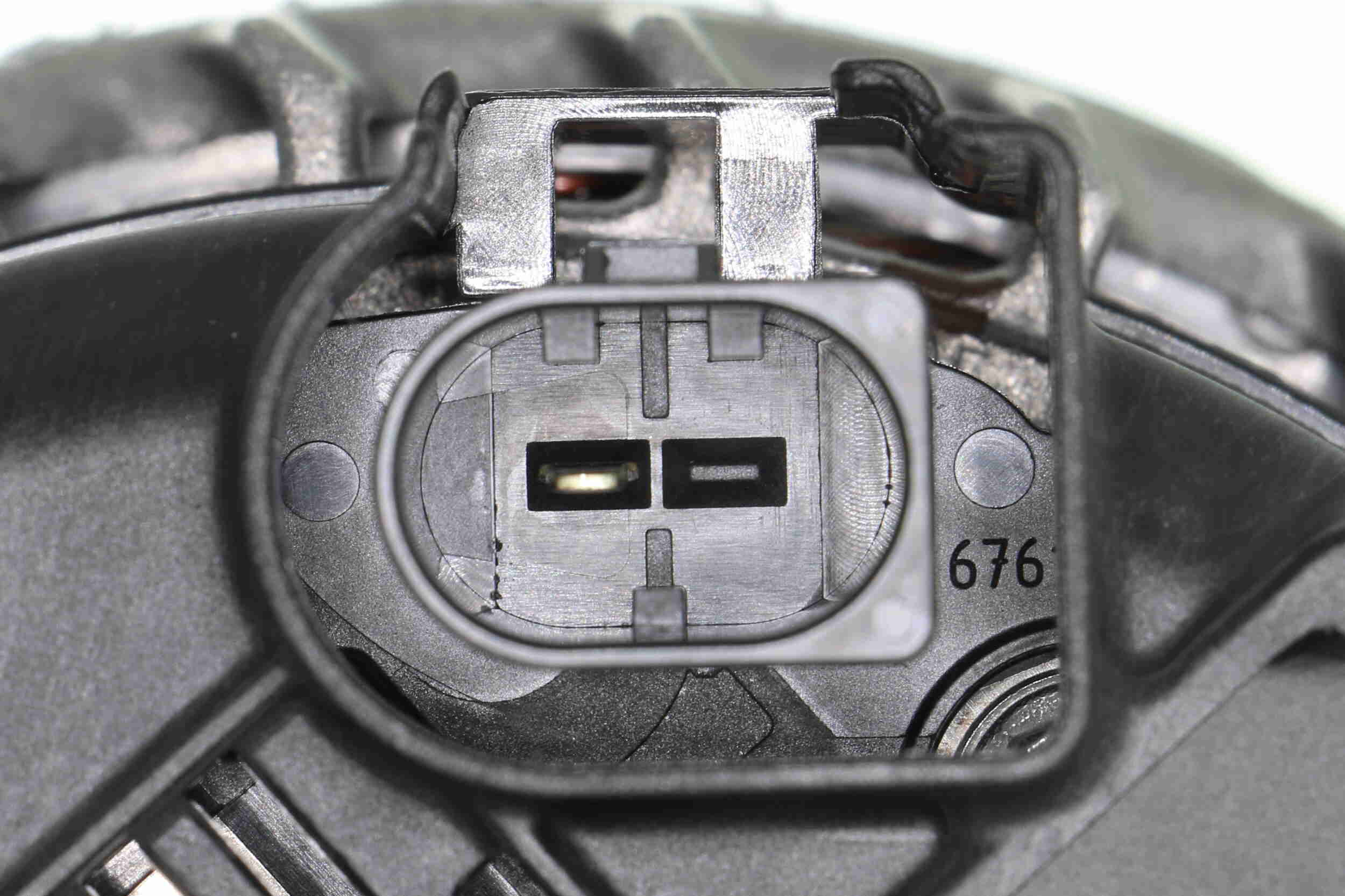 VEMO V30-13-50033 Generator