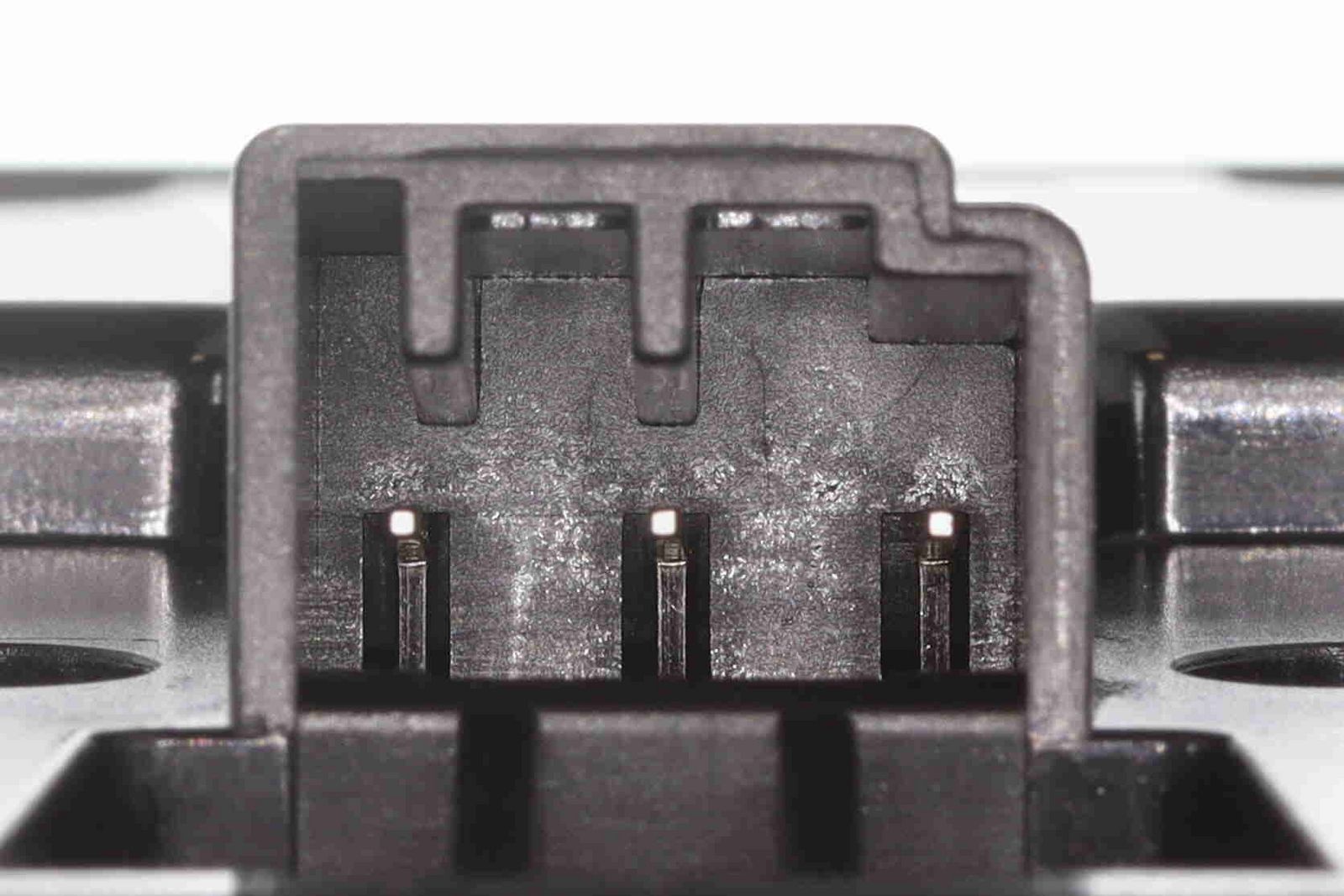 VEMO V95-73-0043 Original VEMO Quality Switch, window regulator Left Front for VOLVO