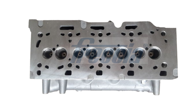 FRECCIA CH17-1082 Κυλινδροκεφαλή for DACIA MERCEDES-BENZ NISSAN RENAULT