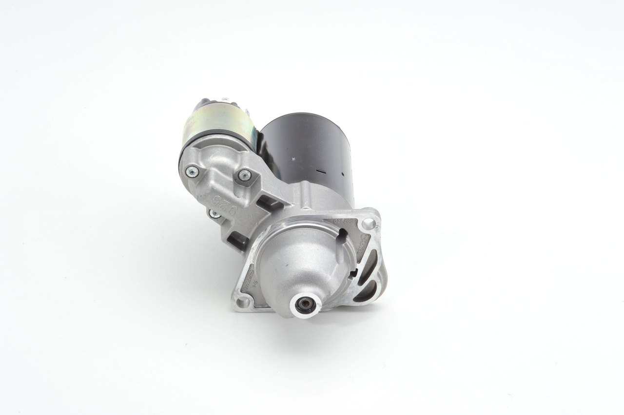 BOSCH 0 001 137 005 Starter