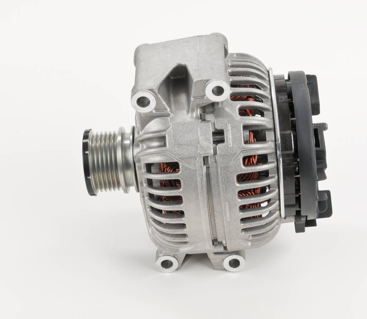 BOSCH 0 124 615 019 Alternatore