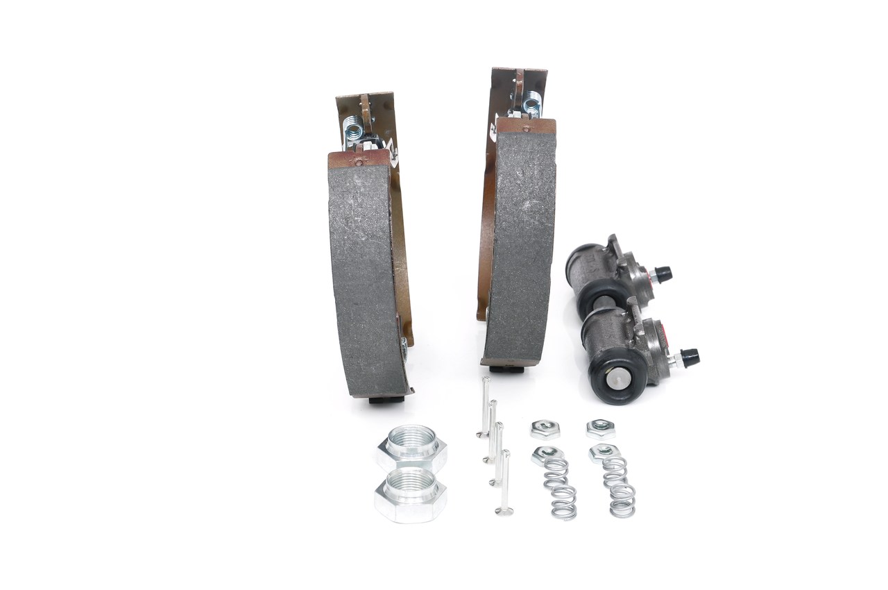 BOSCH 0 204 114 026 KIT SUPERPRO Bremsbackensatz