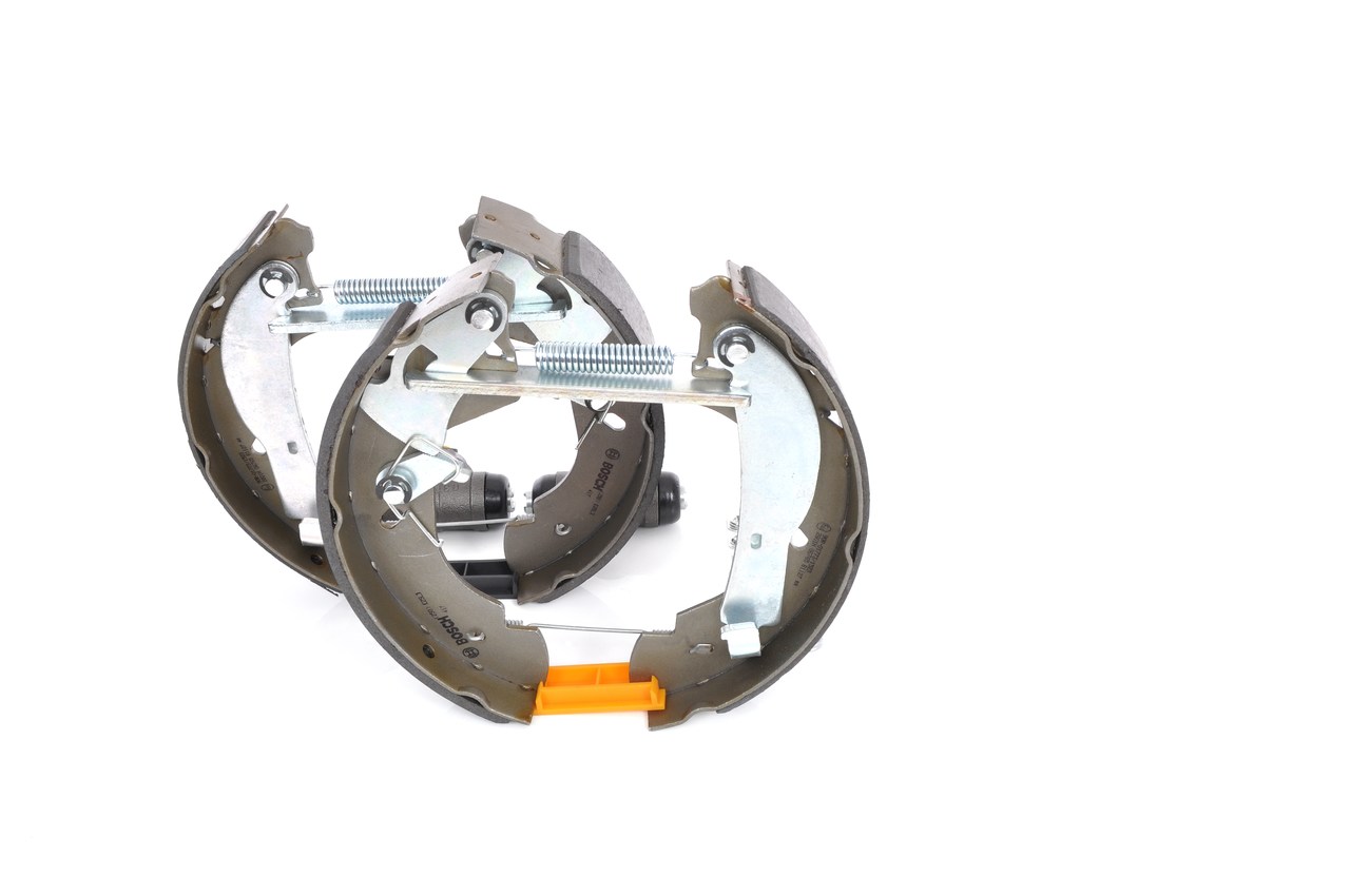 BOSCH 0 204 114 043 KIT SUPERPRO Bremsbackensatz