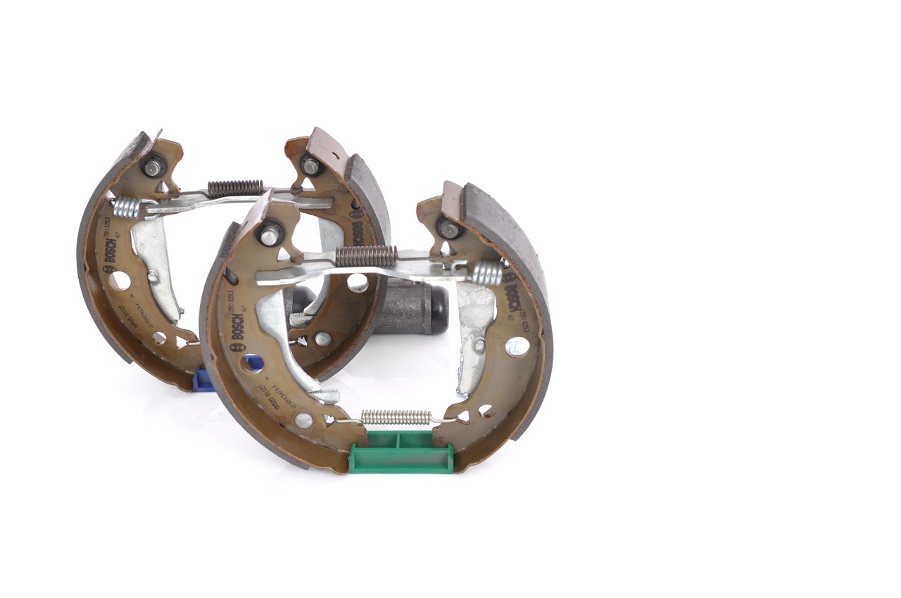 BOSCH 0 204 114 069 KIT SUPERPRO Bremsbackensatz