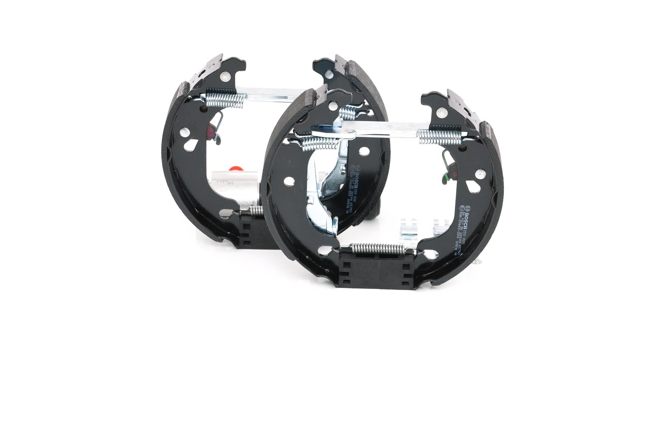 BOSCH 0 204 114 616 KIT SUPERPRO Bremsbackensatz