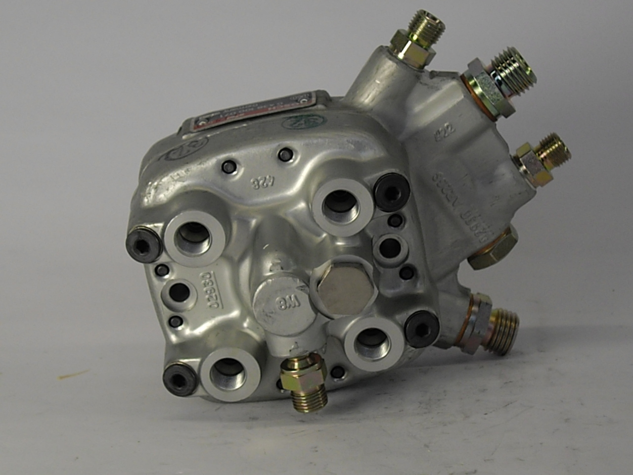 Fuel Distributor, injection system 2