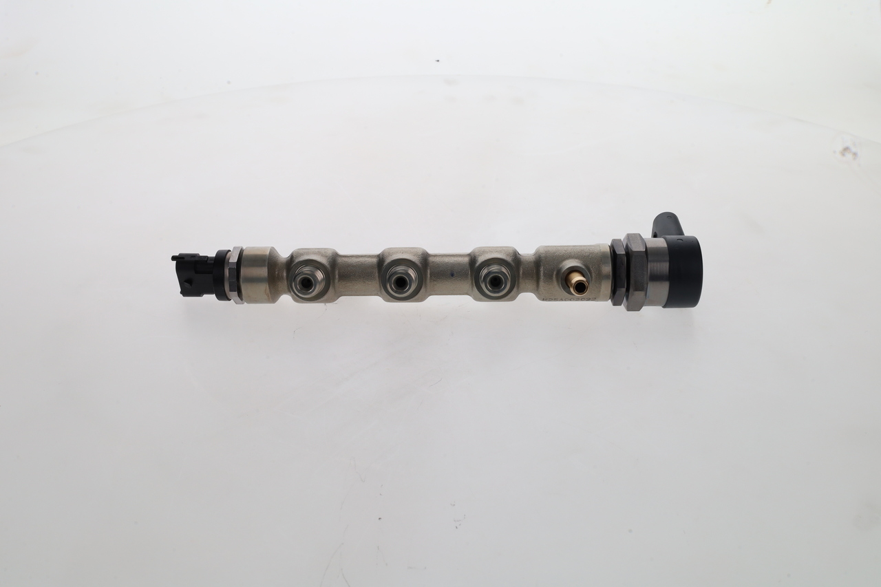 BOSCH 0 445 212 004 Verteilerrohr, Kraftstoff