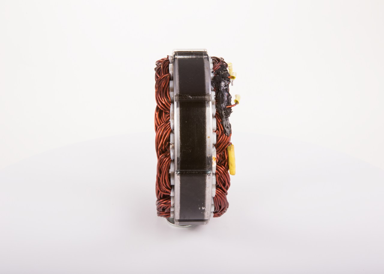 BOSCH 1 125 045 045 Stator, Generator