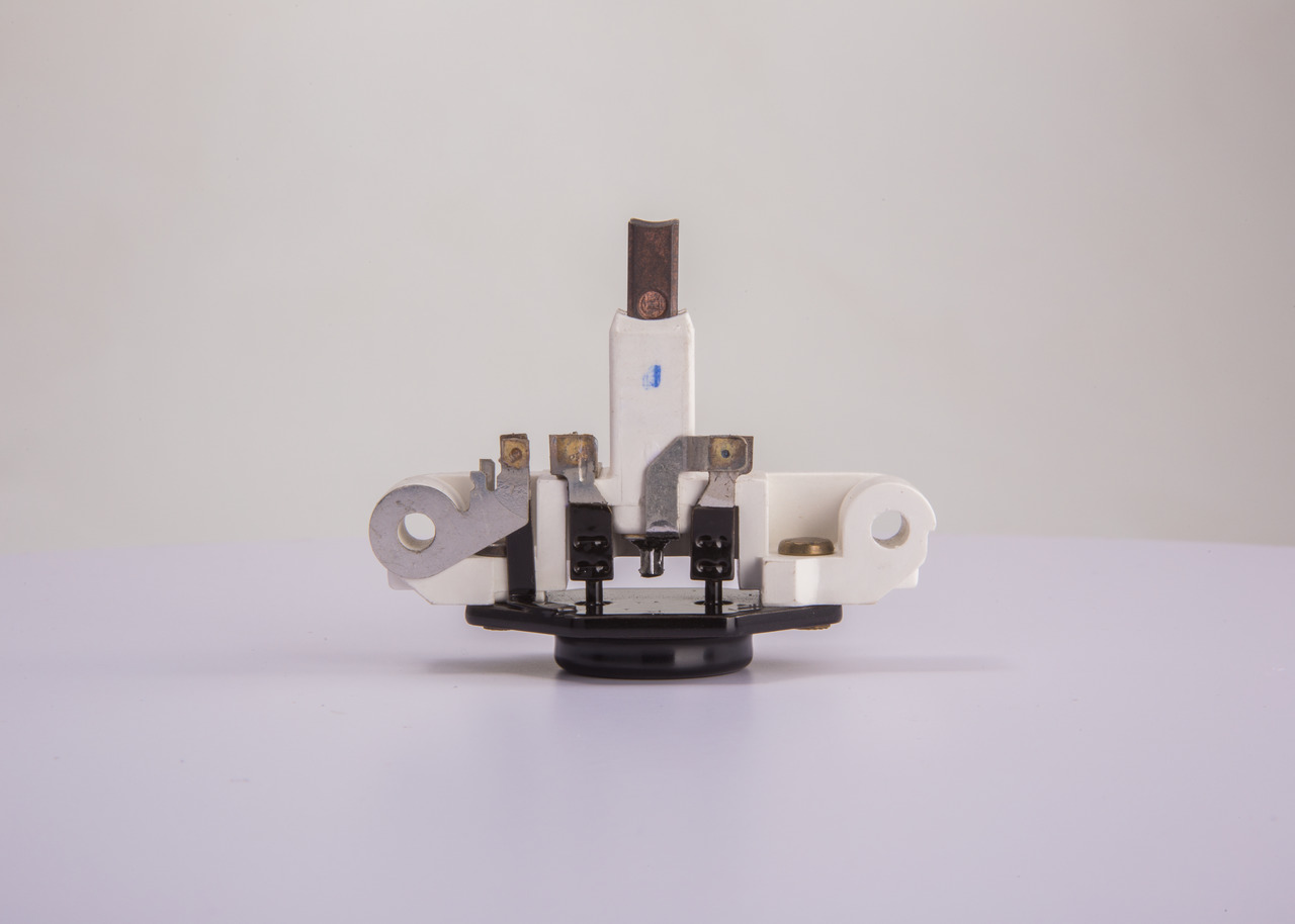 BOSCH 1 197 311 214 Generatorregler