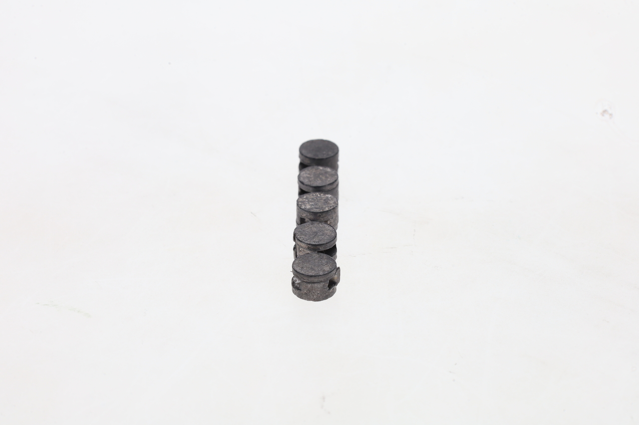 Lead Seal, sealing 2