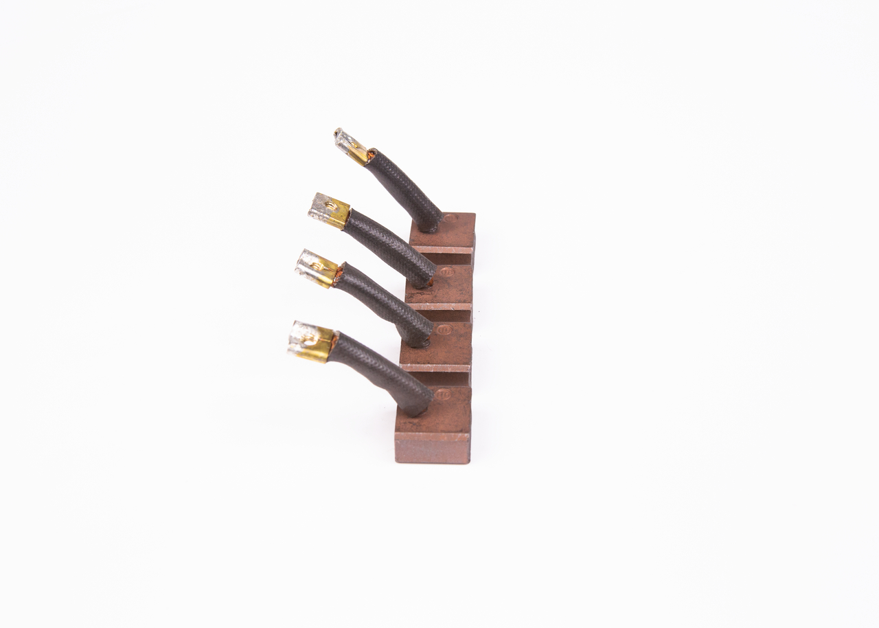 BOSCH 9 001 454 592 Kohlebürste, Starter