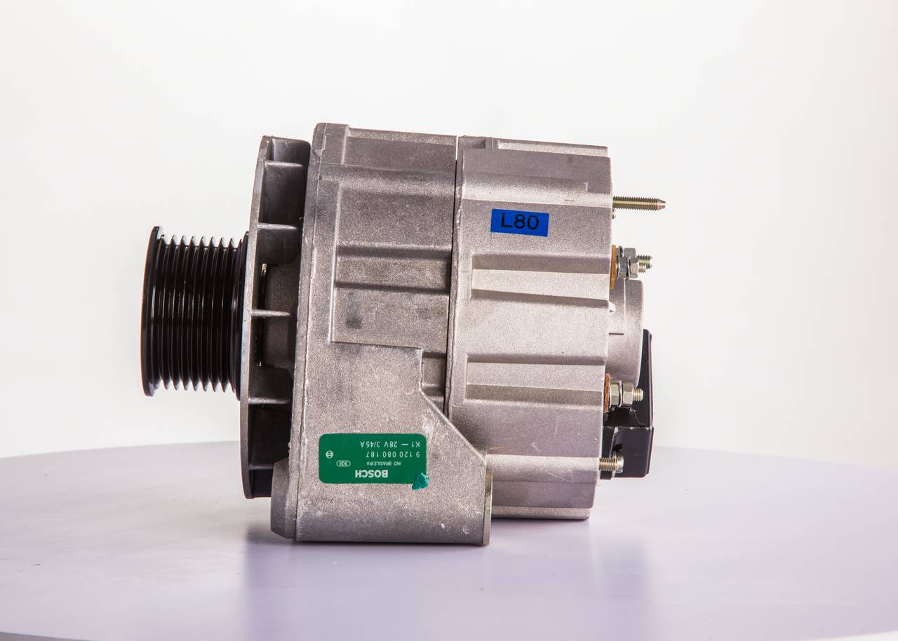 BOSCH 9 120 080 187 Alternator