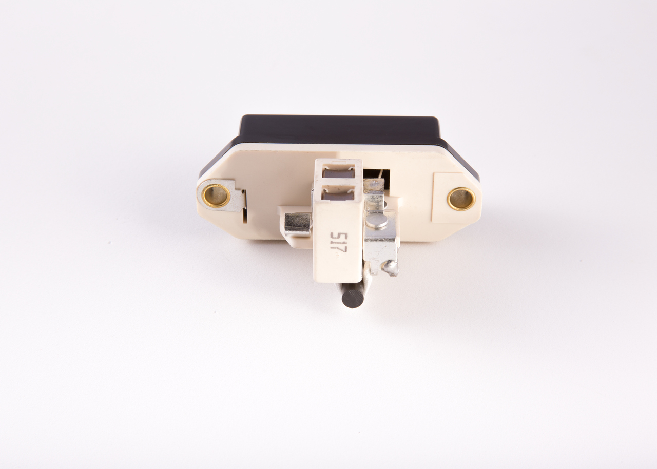 BOSCH 9 190 087 027 Generatorregler