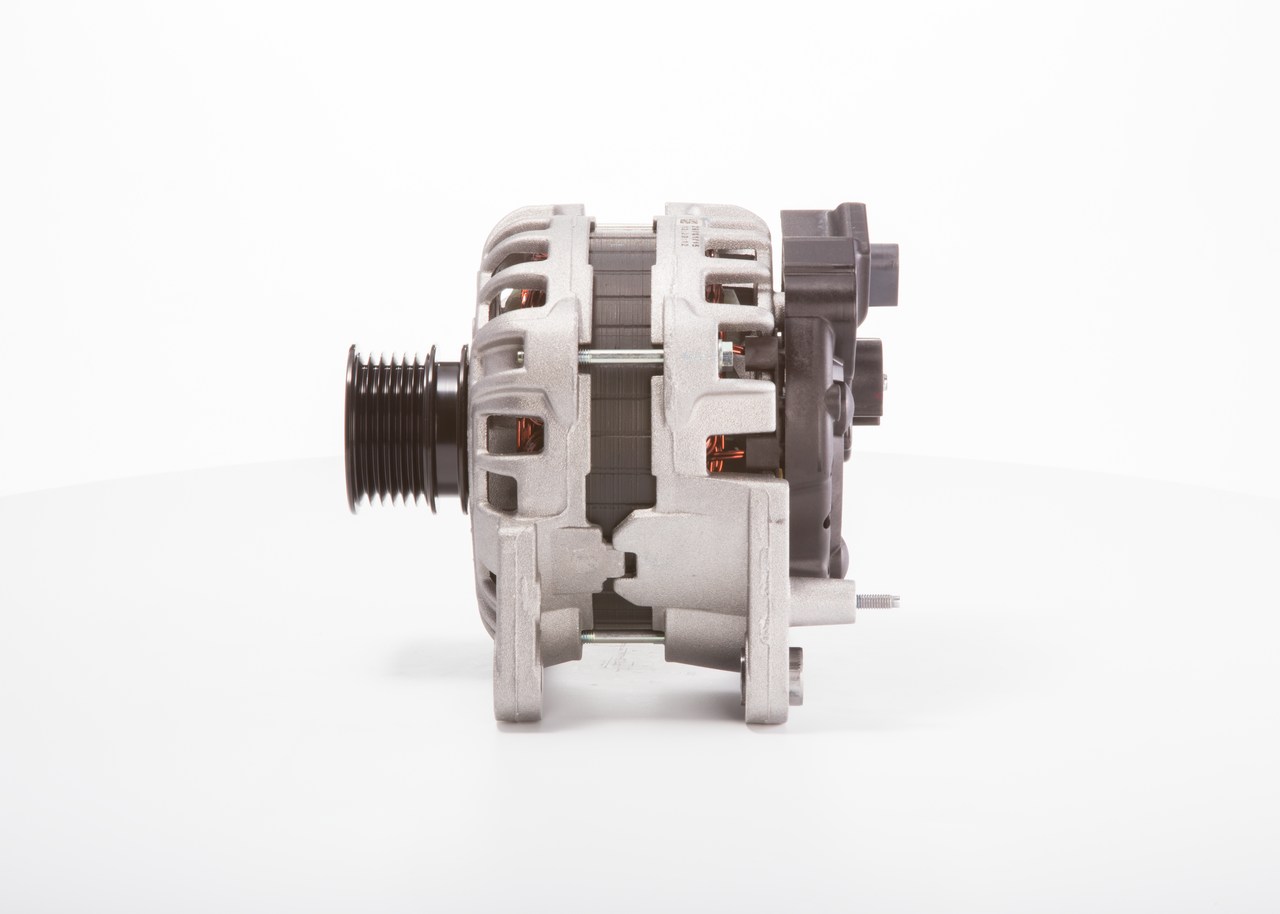 BOSCH F 000 BL0 418 Alternator