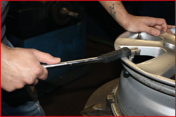 KS TOOLS 150.2032 Ventiltrekker, dekk