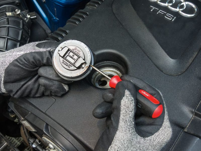 VIGOR V4663 Tools