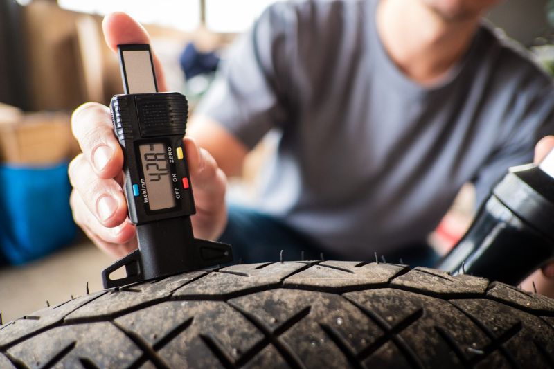 VIGOR V1584 Measuring Device, tread depth