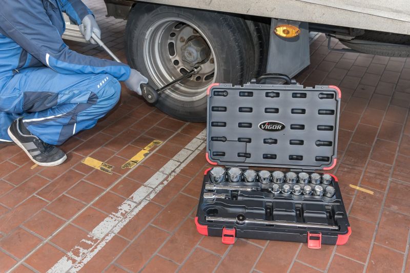 VIGOR V2318N Socket Wrench Set