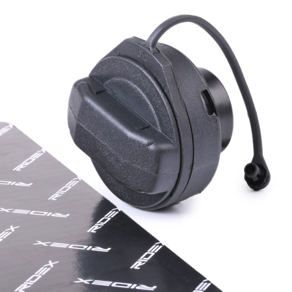 Крышка, топливной бак