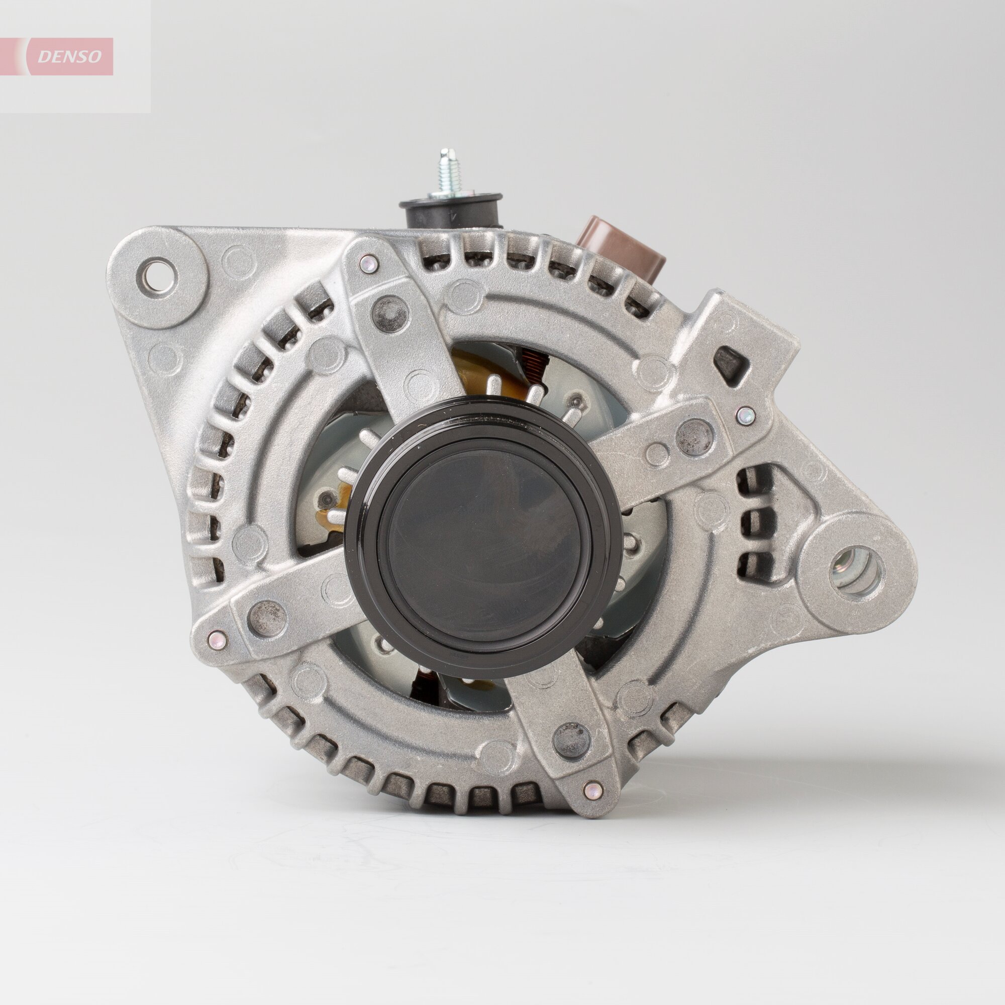 DENSO DAN1011 Alternator