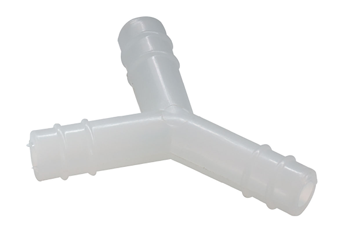Connector, washer-fluid pipe