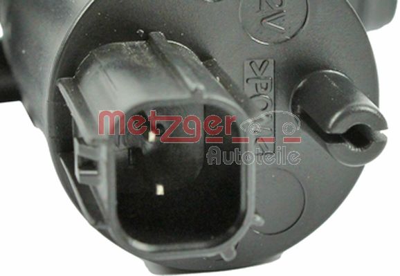 METZGER 2220054 mosóvízszivattyú, szélvédőmosó elöl FORD